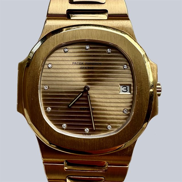 Patek Philippe Nautilus Ref: 3700/11